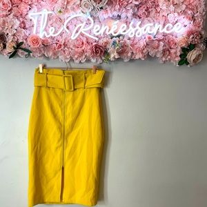 NWT Yellow belted zip up skirt